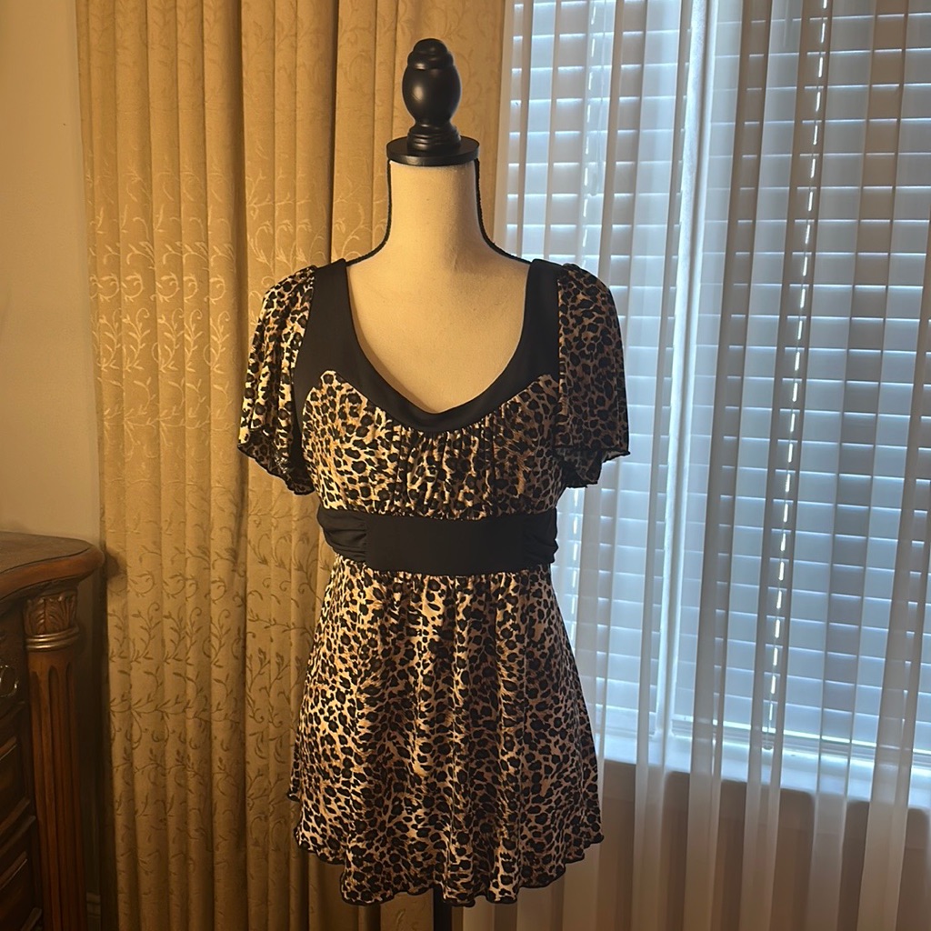 Speechless Size Xl Leopard Print Blouse